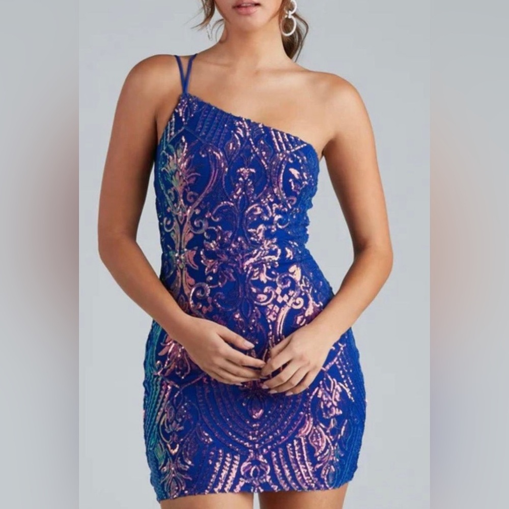 Windsor Karla Sequin Iridescent Bodycon Party Dress